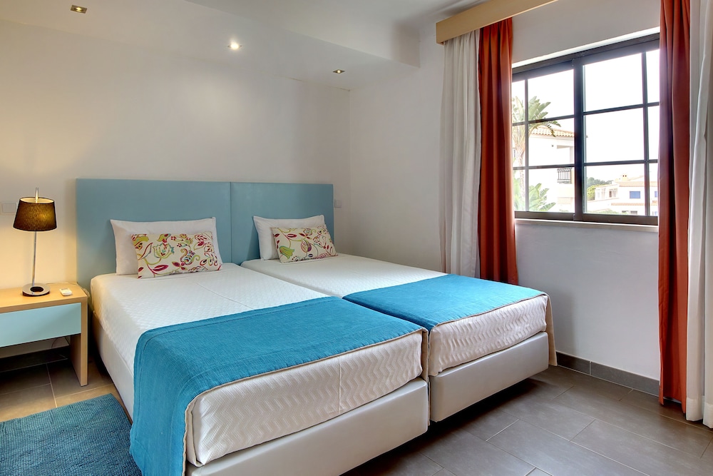 COMFORT, APARTMENT, TWIN BEDS