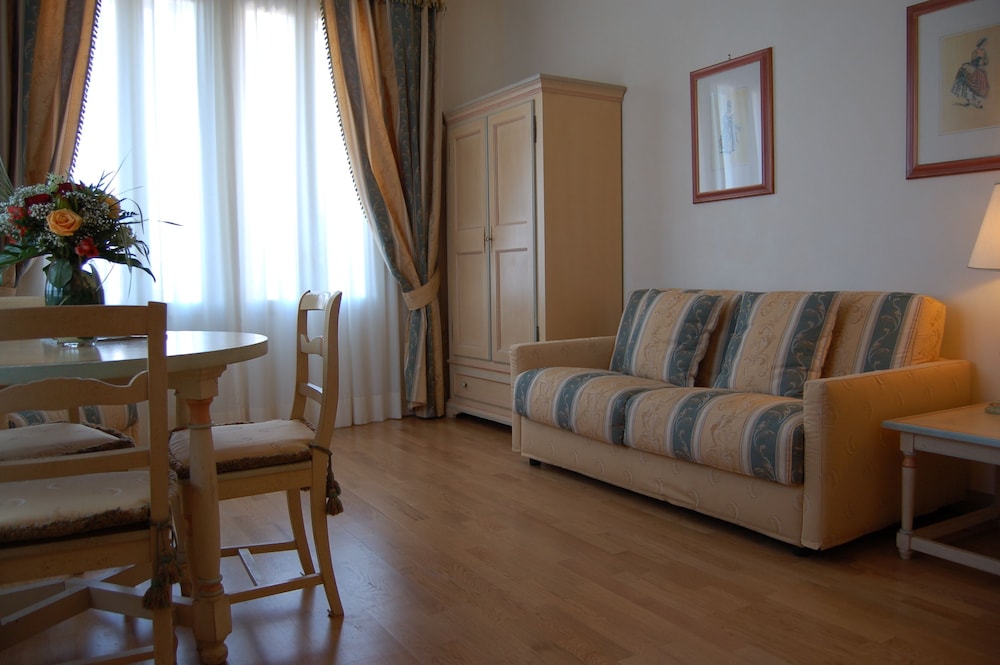 Villa Laguna 18/37