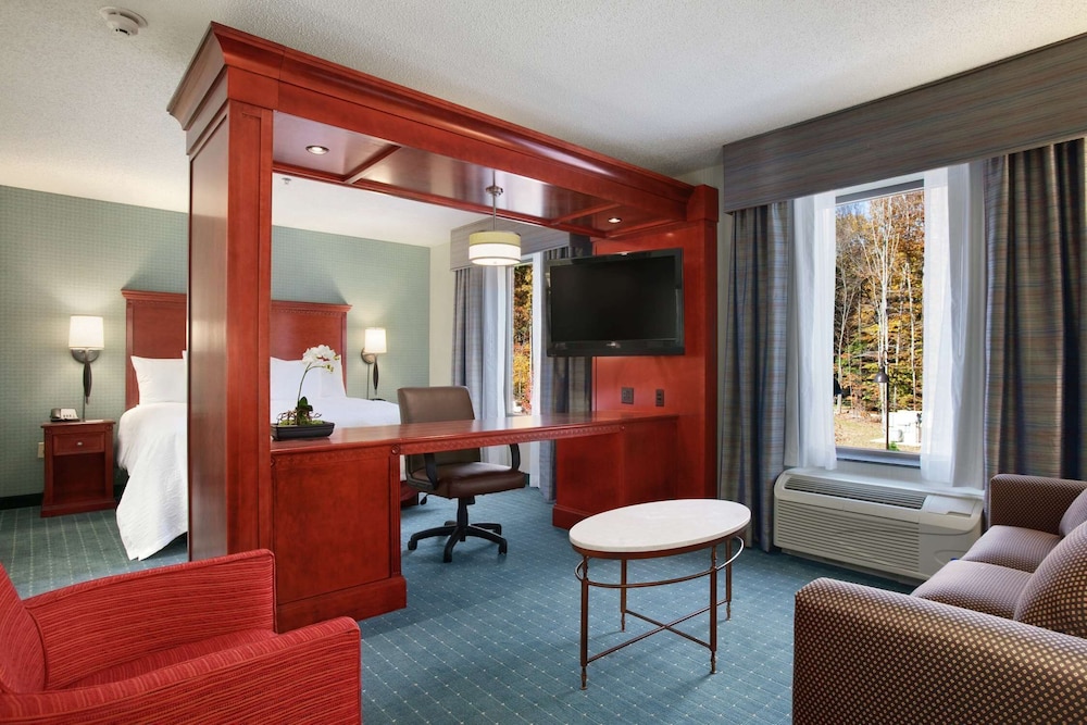 Hampton Inn And Suites Hartford/Farmington 57/76