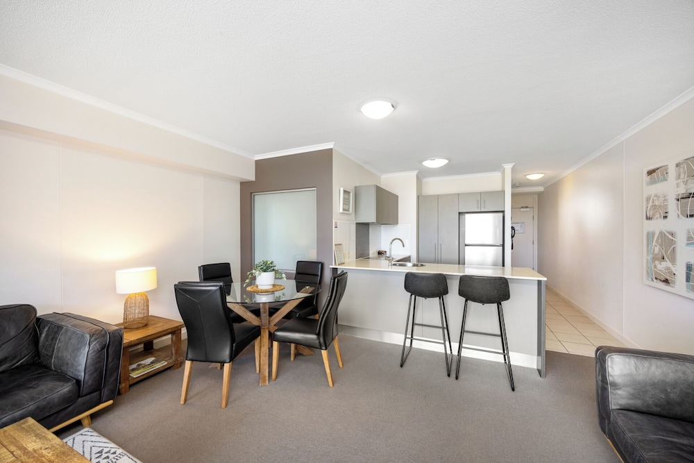 HORTON APARTMENTS 30/50