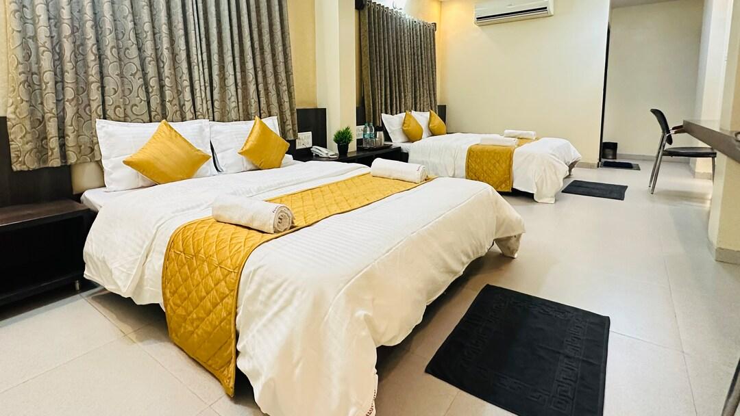 Hotel Sai Gurusthan 23/70