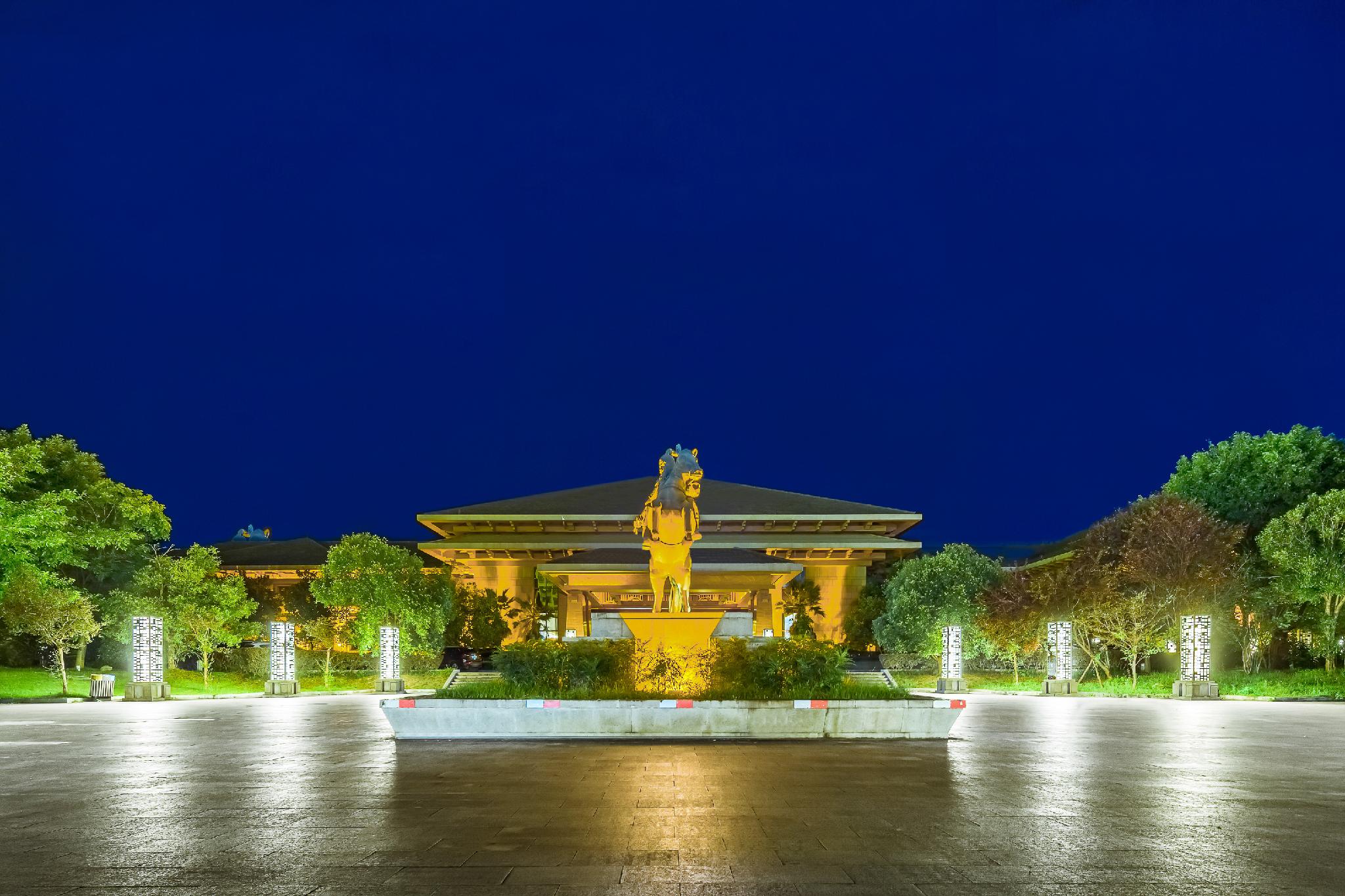 River & Holiday Grand Rezen Hotel YunYang 2/56