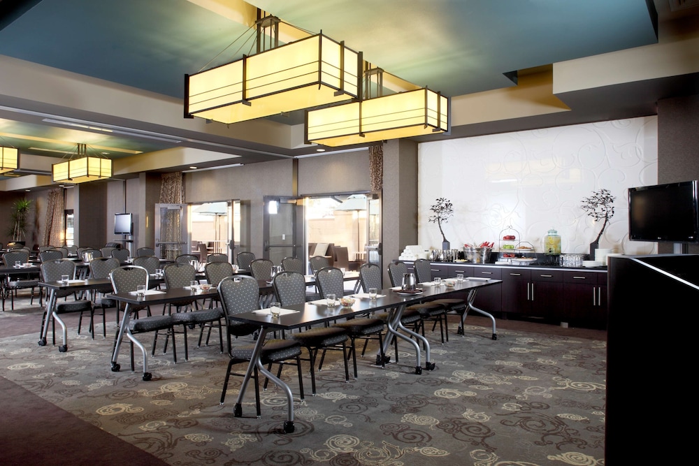 Hyatt Centric the Woodlands 39/63
