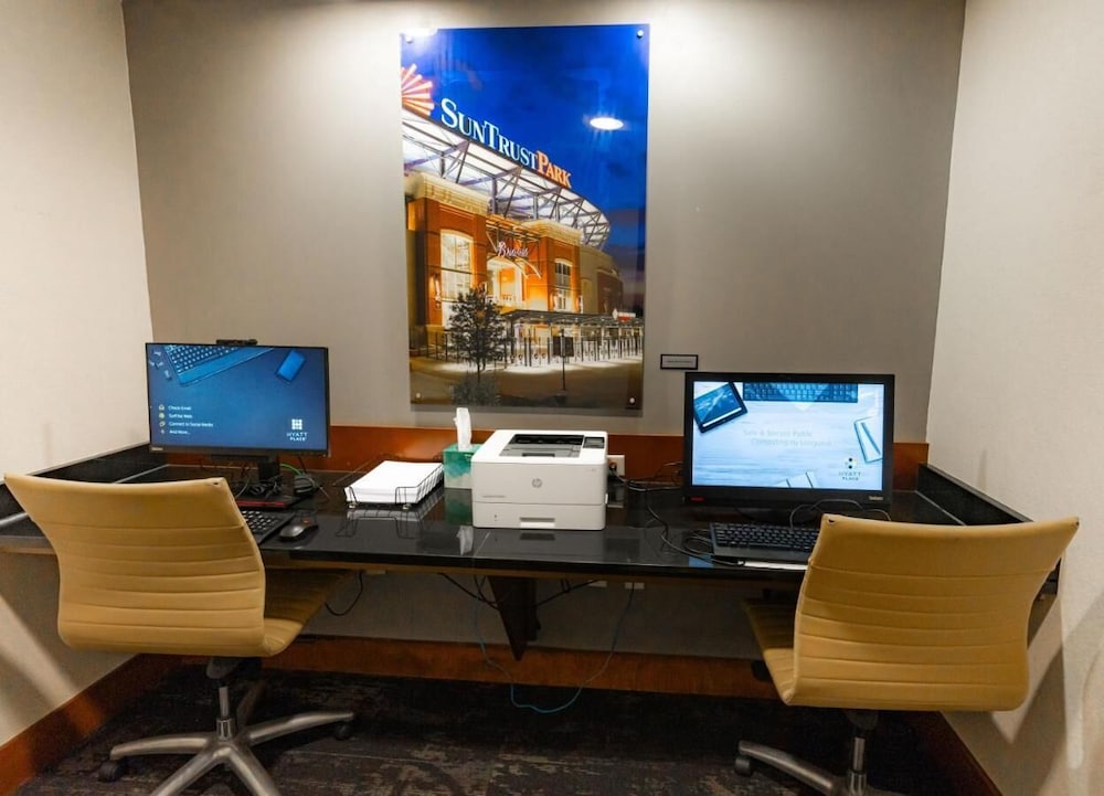 Hyatt Place Atlanta Arpt North 64/71