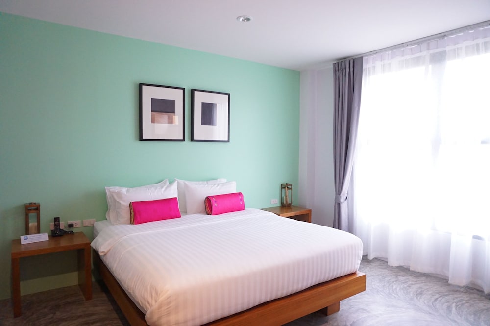 غرفة قياسية بسرير مزدوج، Raenong Boutique Hotel 2/7
