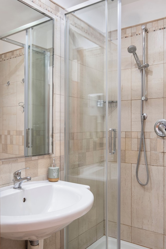 Hotel Moscatello 52/56