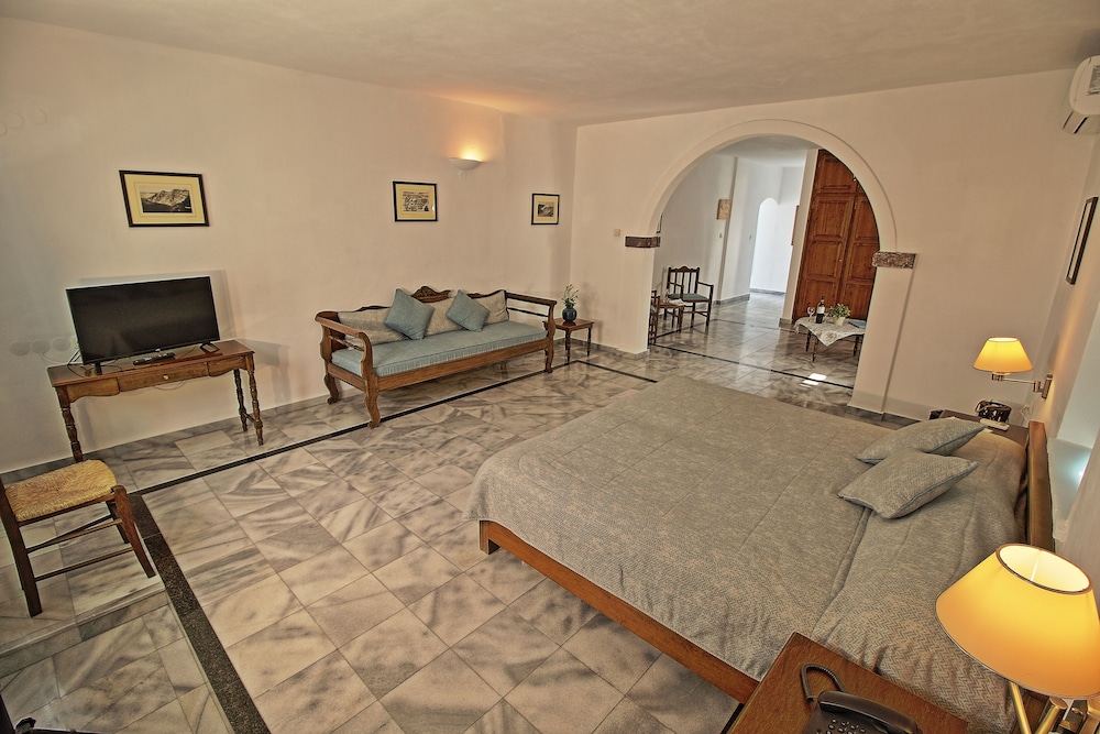 Aethrio Sunset Village Oia 69/87