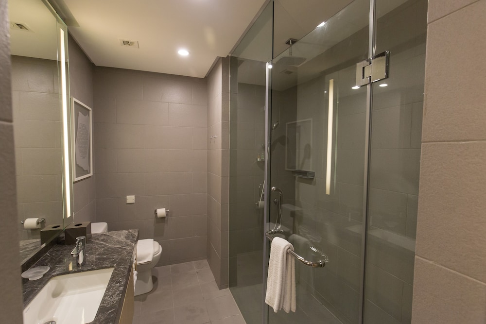 188 Private Suites By Subhome 50/50