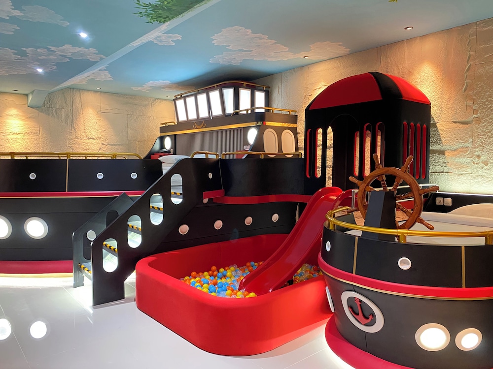 Avery de Grand City Hotel Bandung 38/48