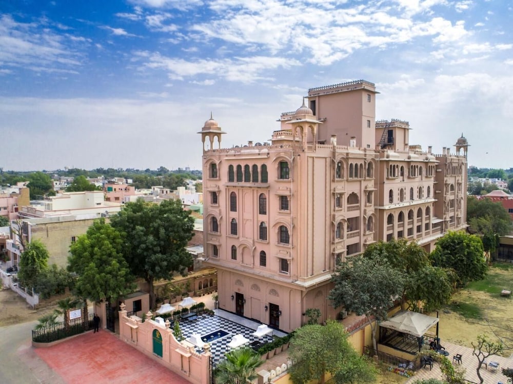 Chandra Raj Mahal 3/34