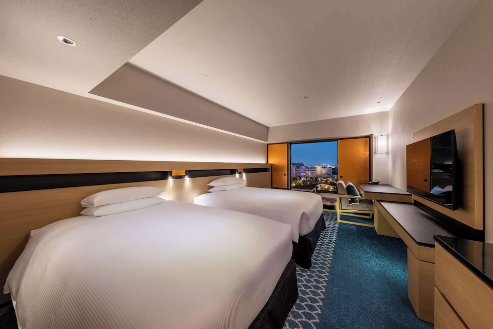 DELUXE, TWIN BEDS, PARK VIEW