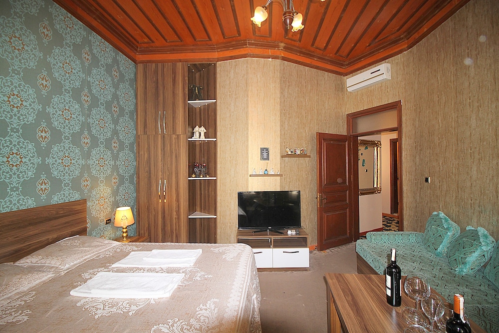 The Pashas House 29/44