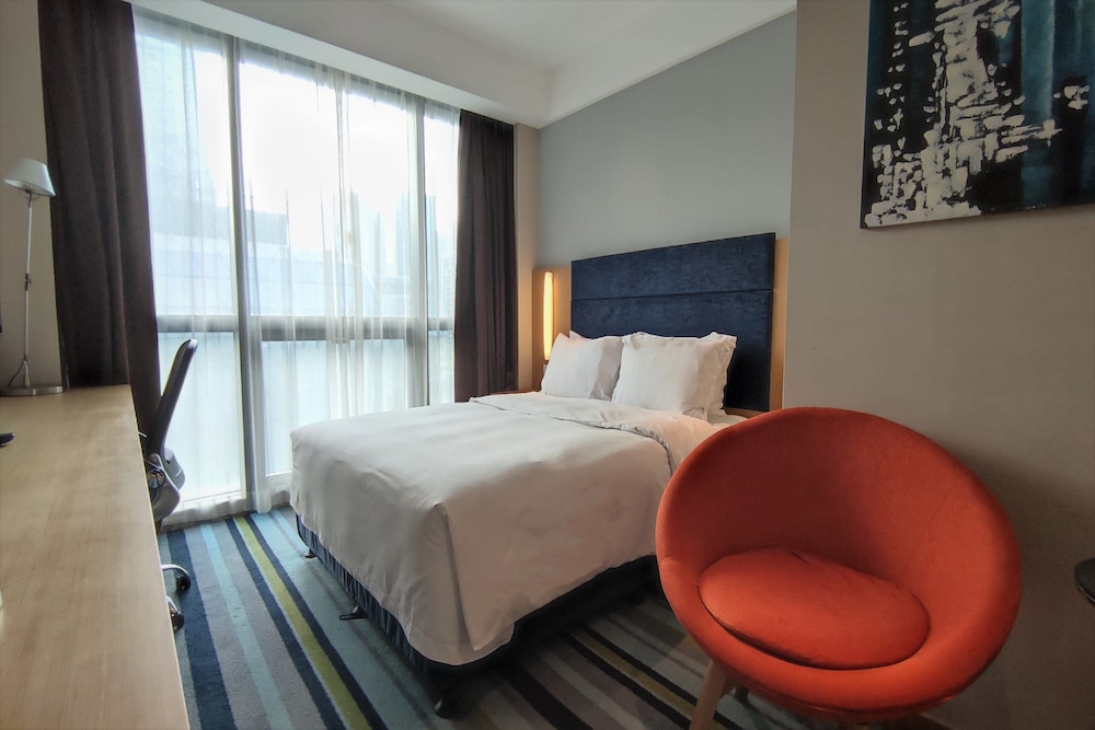 HOLIDAY INN EXPRESS FUZHOU DOWNTOWN 10/59
