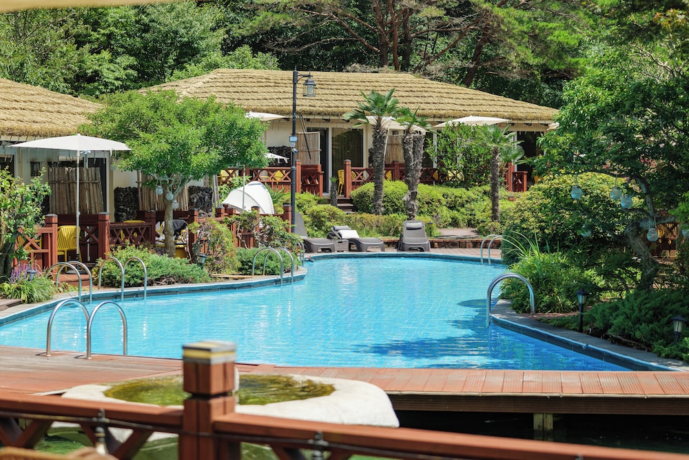 Hansan Marina Hotel Resort 56/63