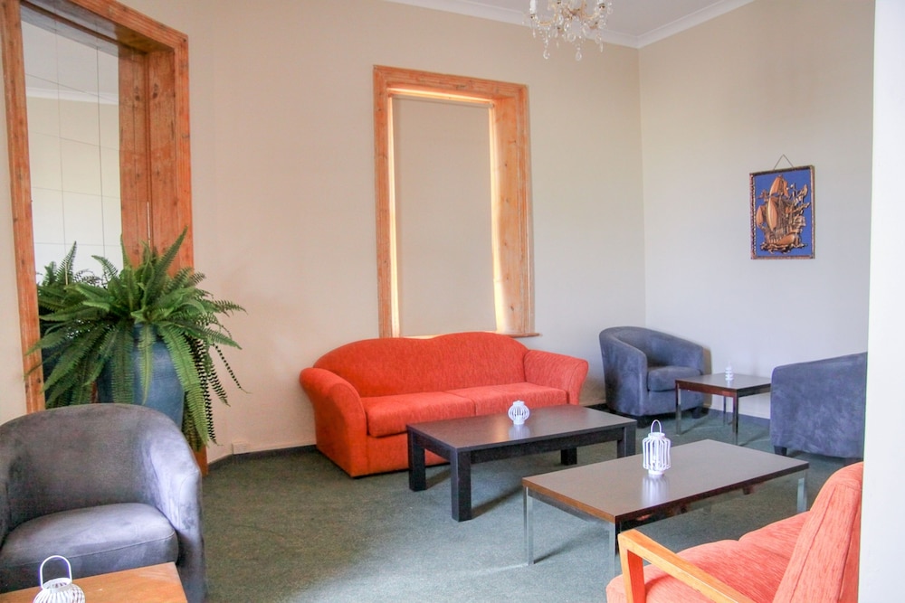 Pampas Motel 43/53