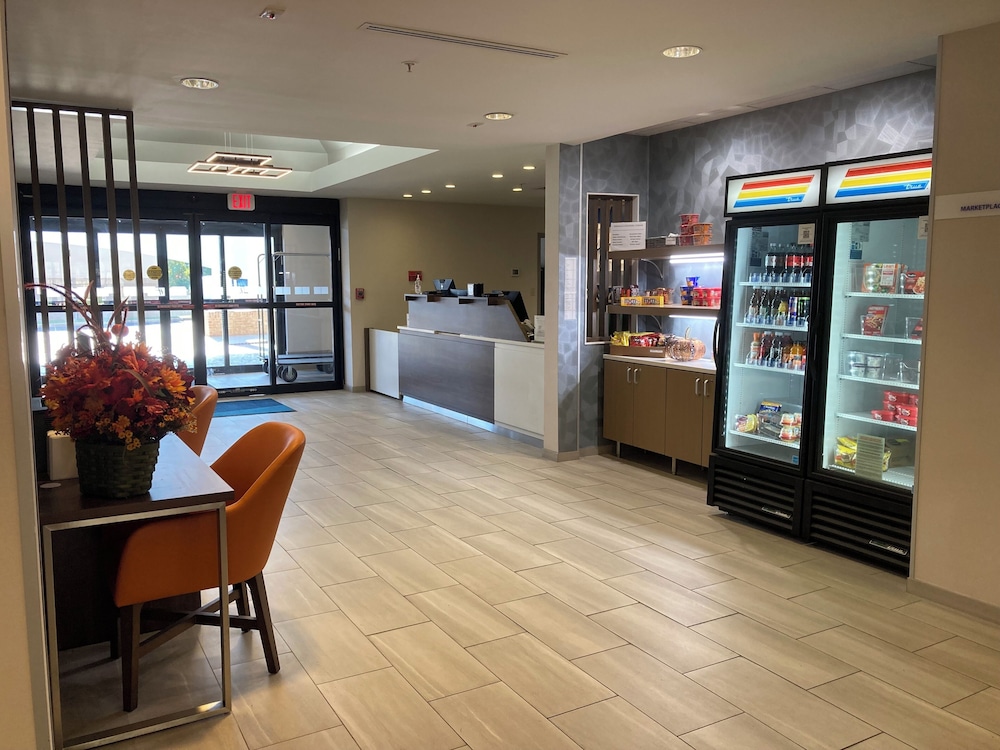 Holiday Inn Express Hotel & Suites Winchester 35/50