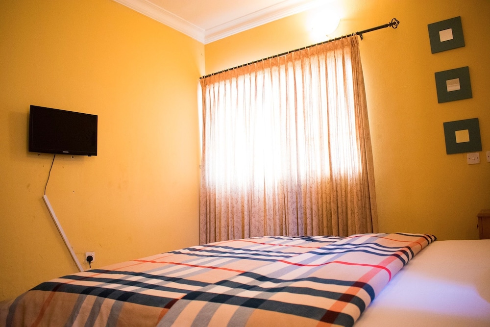 Sugarland Apartments Ikoyi 11/95