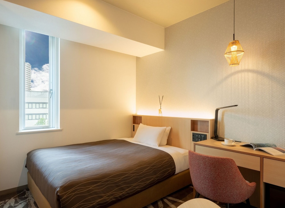 Renovated Double Room Non Smoking with PC Desk 18 sqm Separate Bath