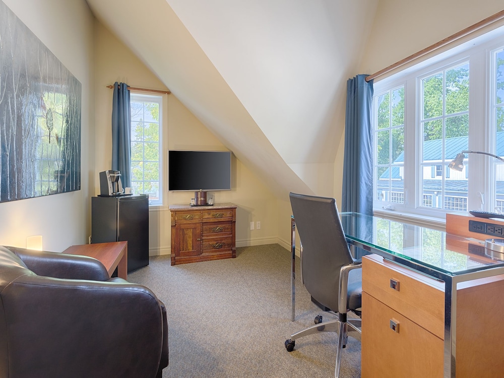 Auberge Handfield 34/50