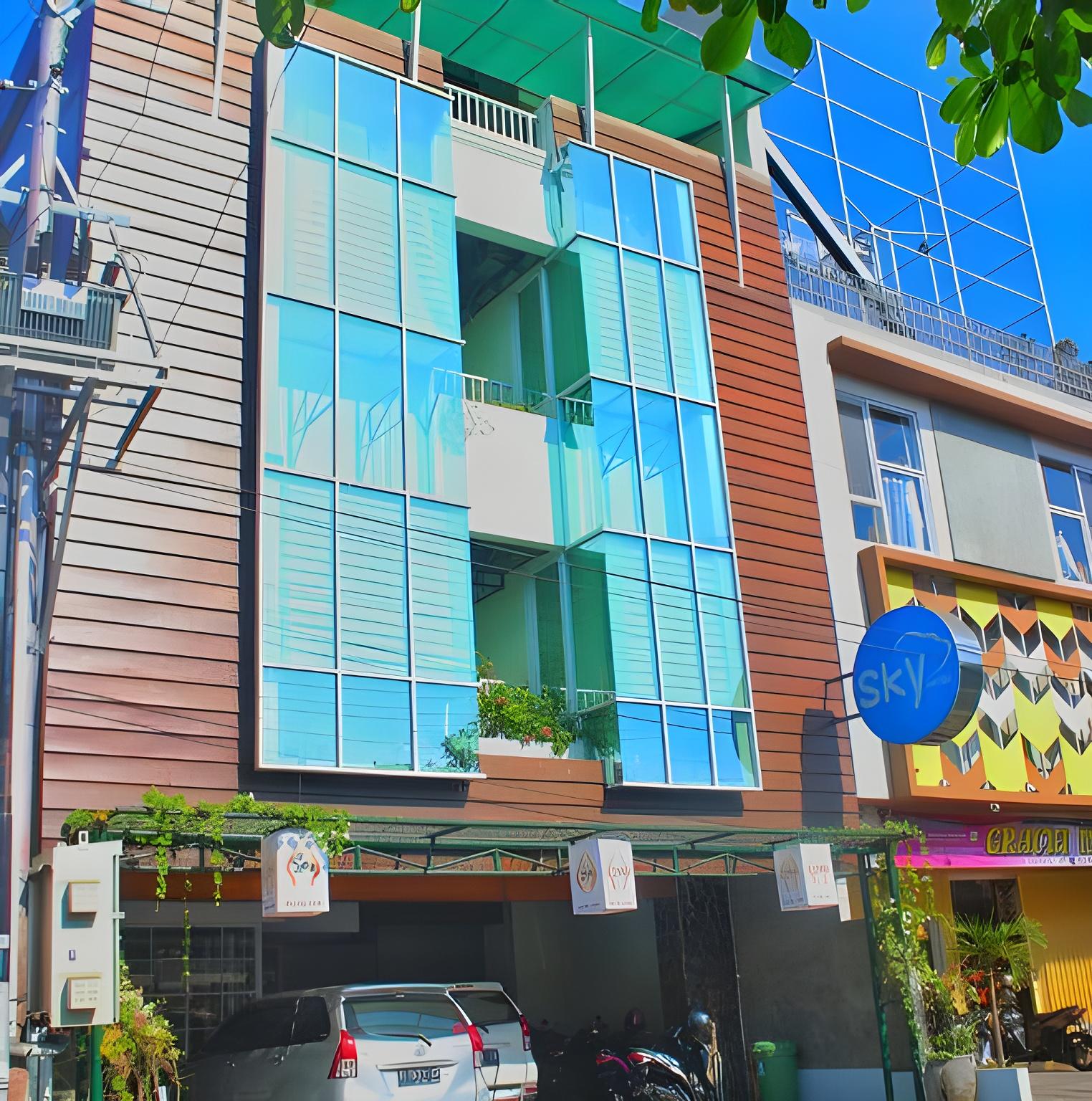 Sky Hotel Jogja 1/18