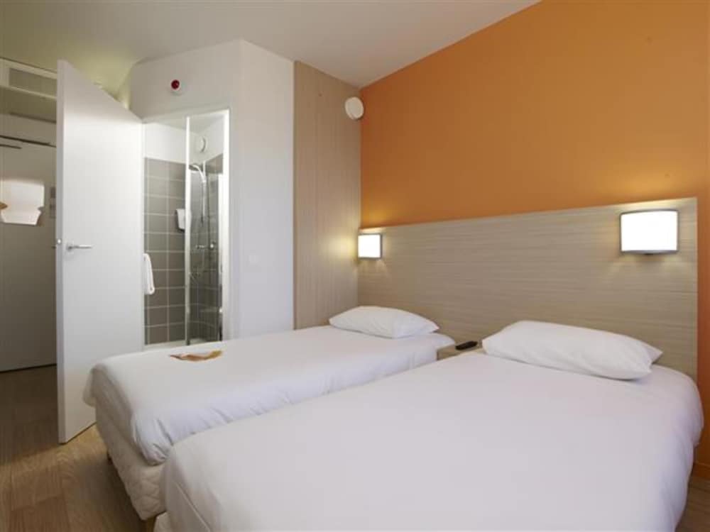 Hotel Premiere Classe Caen Nord Memorial 11/47