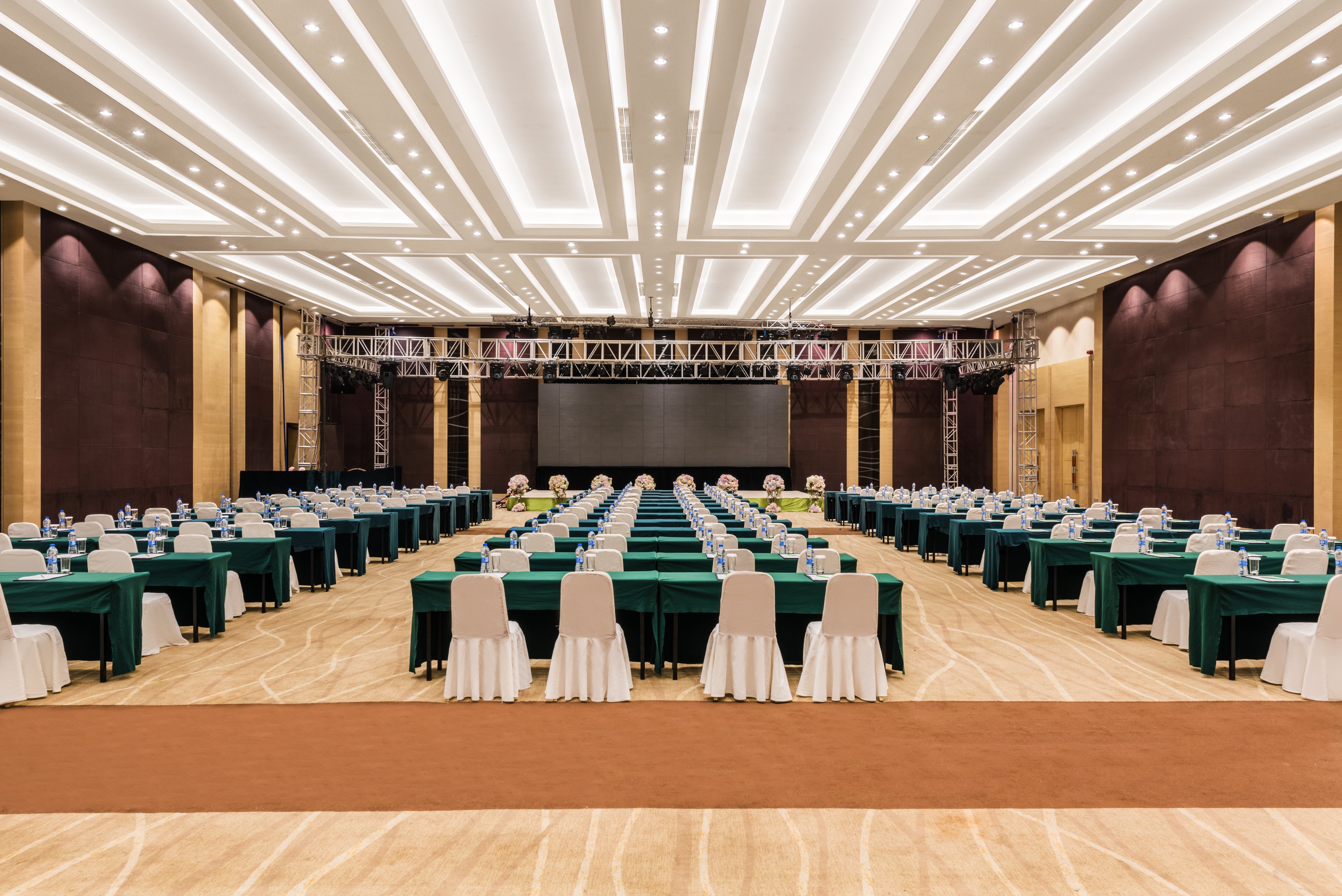HOLIDAY INN MUDANJIANG 42/50