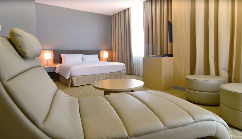 Hotel No5 16/52