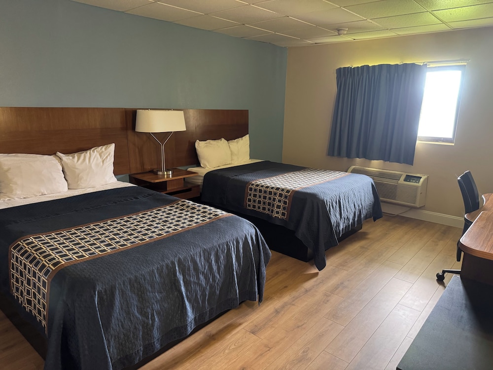 Economy Inn North Randall 11/49