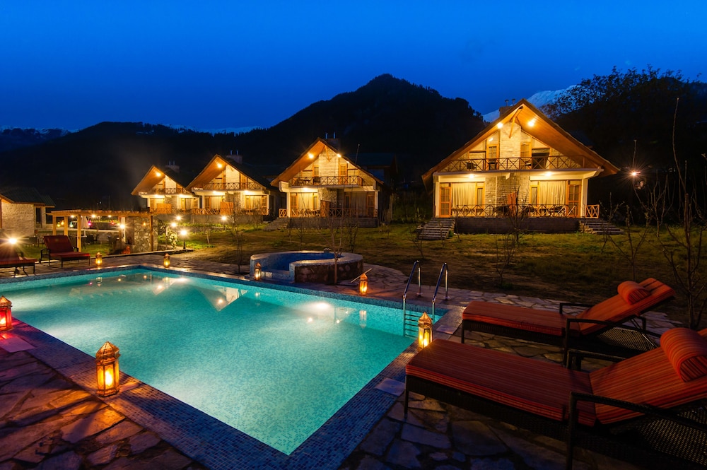 Larisa Resort Manali in MANALI