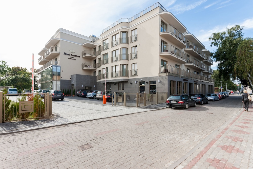 Hotel Lambert Medical Spa 56/66