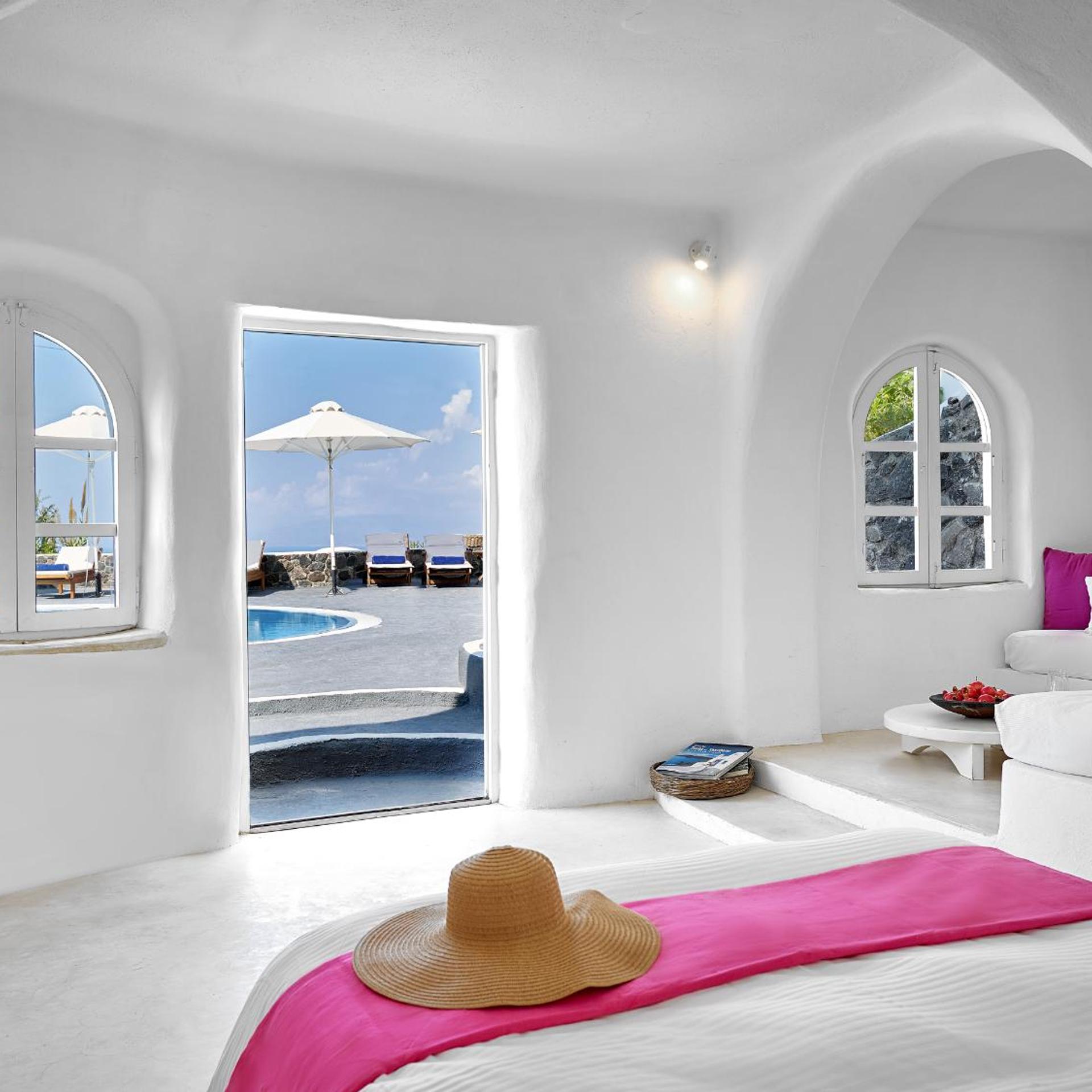 Room, King Bed, Pool View
