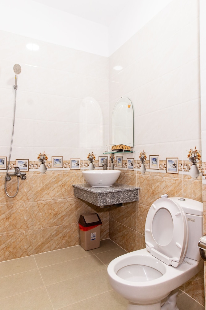 Hoa De Nhat Hotel 49/55
