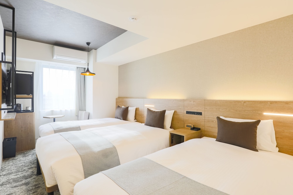 MODERATE, TWIN BEDS