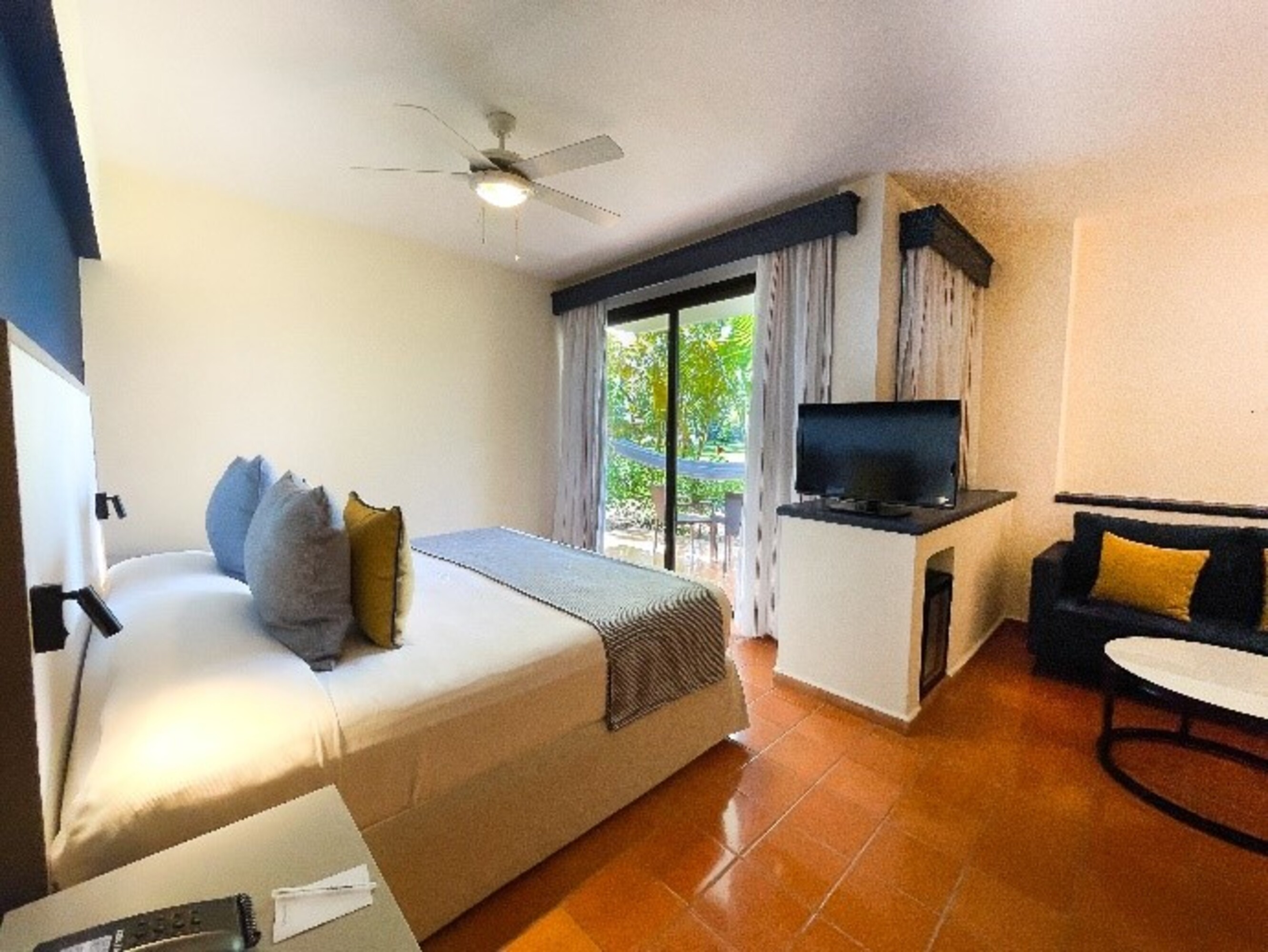 PREMIUM, JUNIOR SUITE