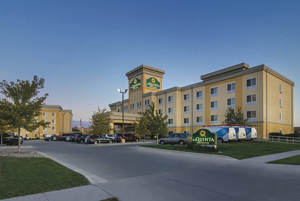 La Quinta Inn & Suites by Wyndham Fargo-Medical Center 55/60