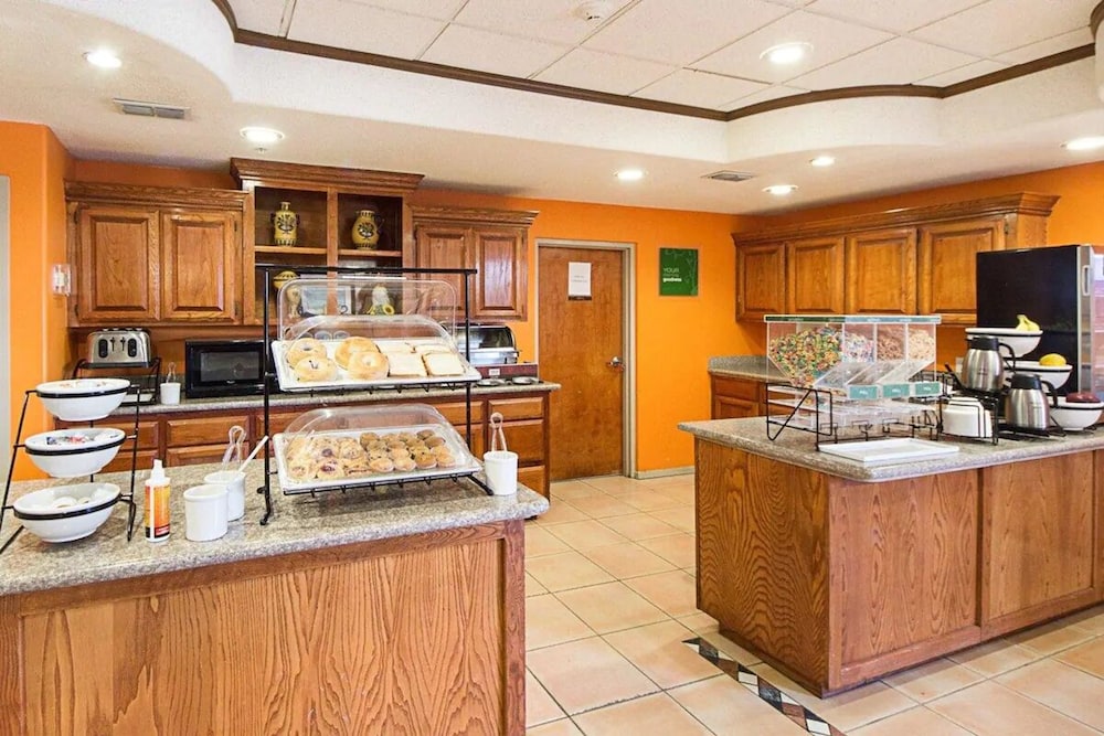 Comfort Inn Mission - McAllen West 15/51