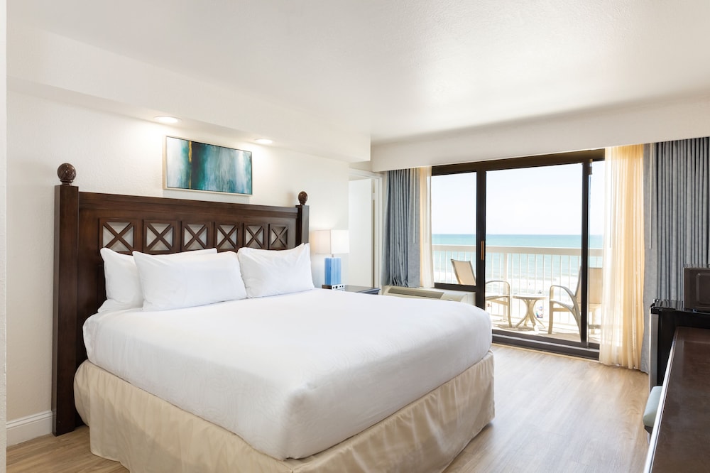 ROOM, KING BED, OCEAN FRONT, COAST VIEW