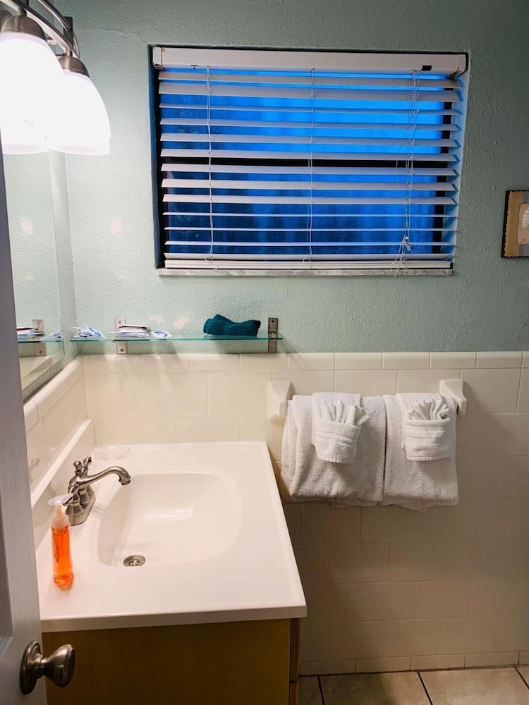 Royal North Beach All Suites 19/57