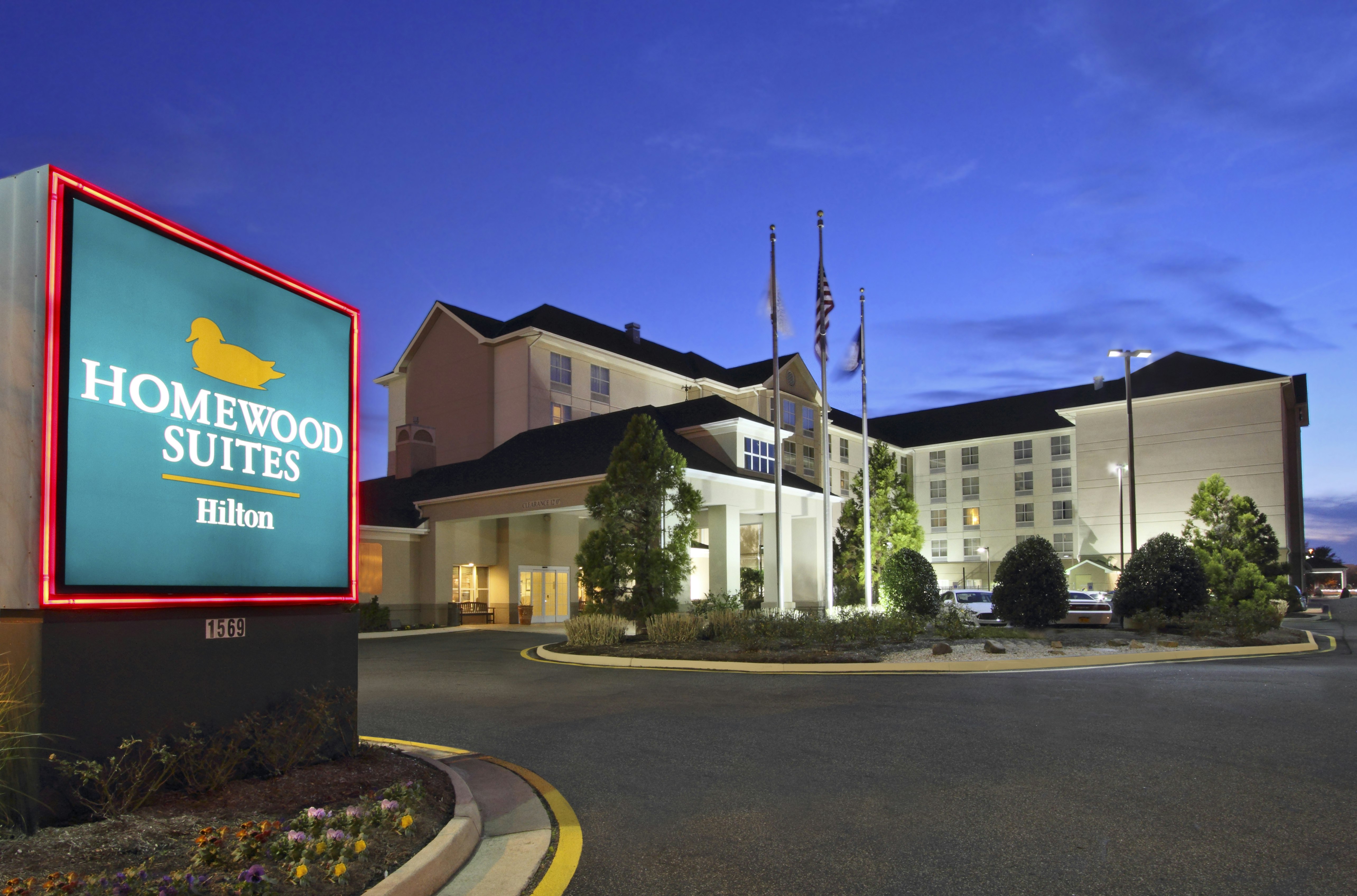 HOMEWOOD SUITES BY HILTON CHESAPEAKE-GREENBRIER 24/26