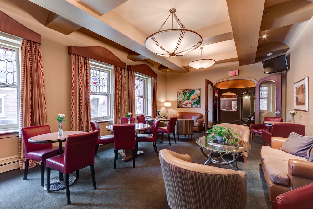 Alexander Inn 57/59