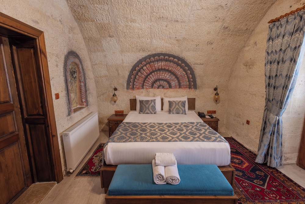 غرفة كلاسيكية بسرير كوين، Grand Cappadocia Hotel 2/6