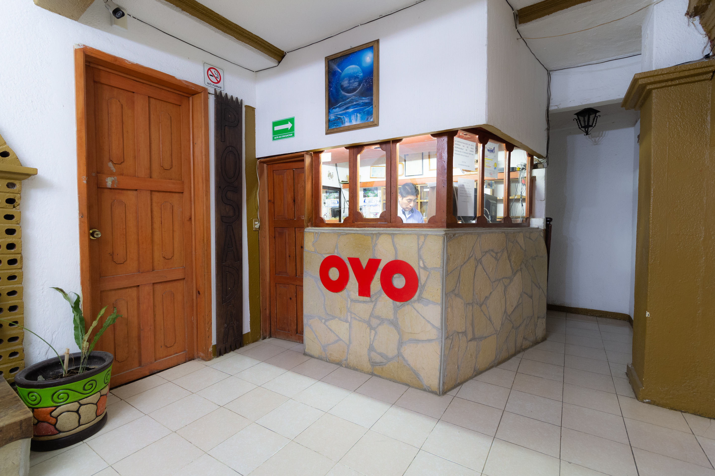 OYO Hotel La Luna, Templo de Santo Domingo de Guzman 10/37