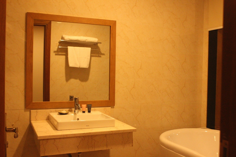 Muong Thanh Cua Dong Hotel Vinh 34/40