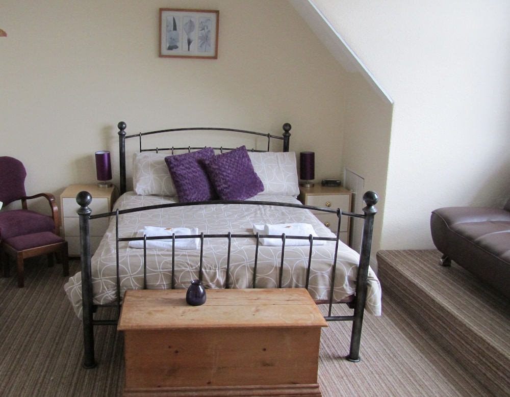 Donnington Guest House 13/40