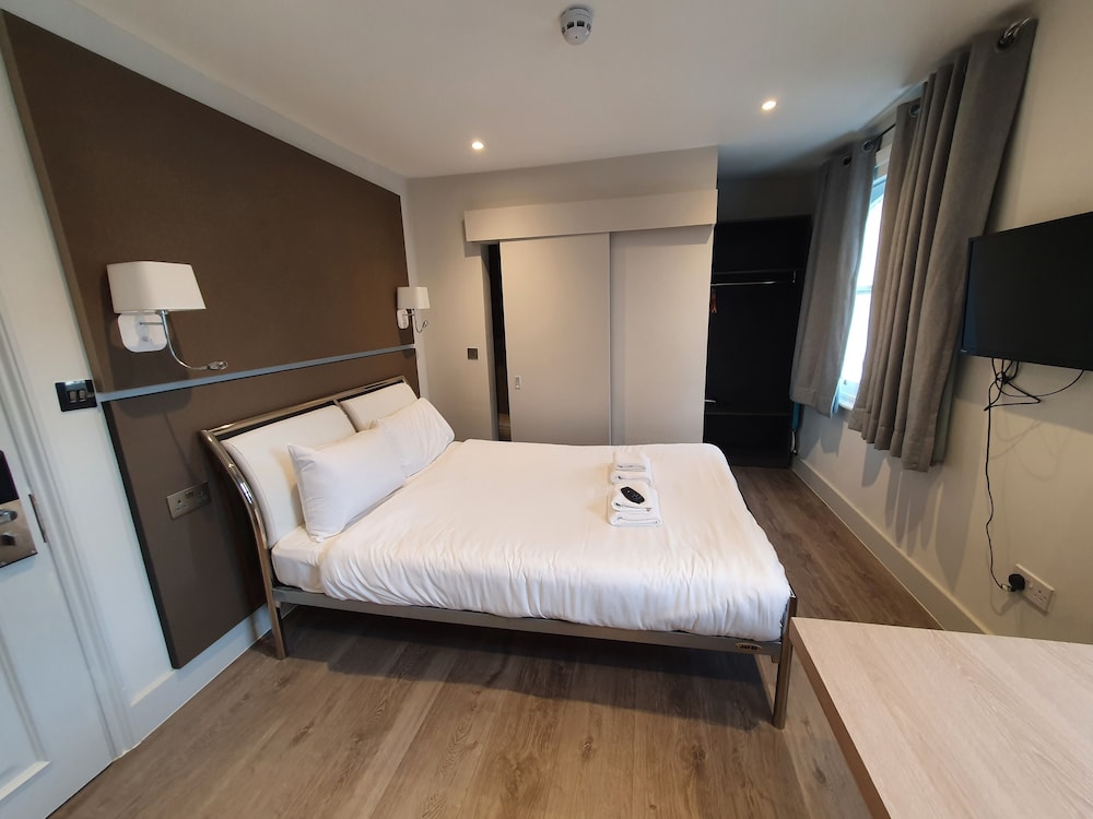 W6 Hotel 25/74