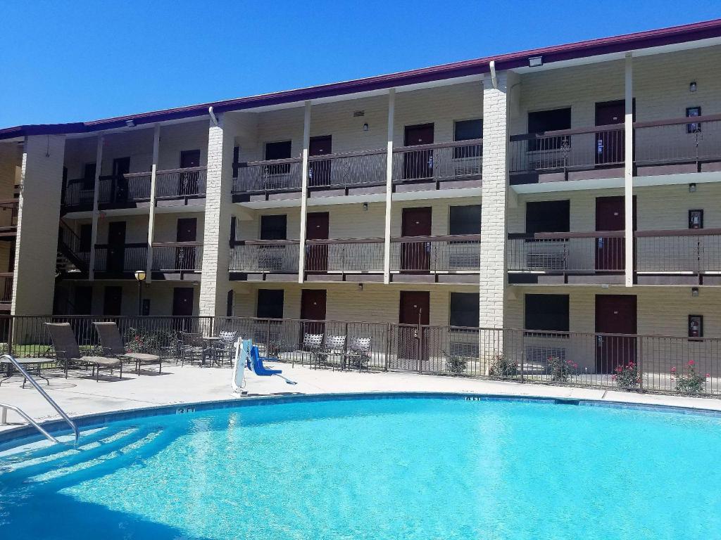 休斯敦霍比机场留下快捷套房酒店(South Houston Inn & Suites Hobby Airport I 45) 图片4