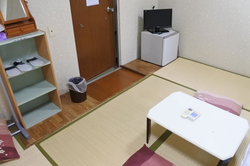 Hotel Mikado 23/67