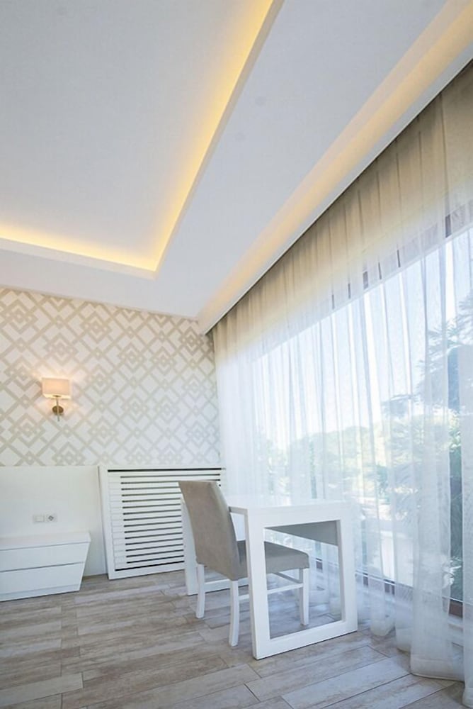 Yildiz Apart Hotel 12/30