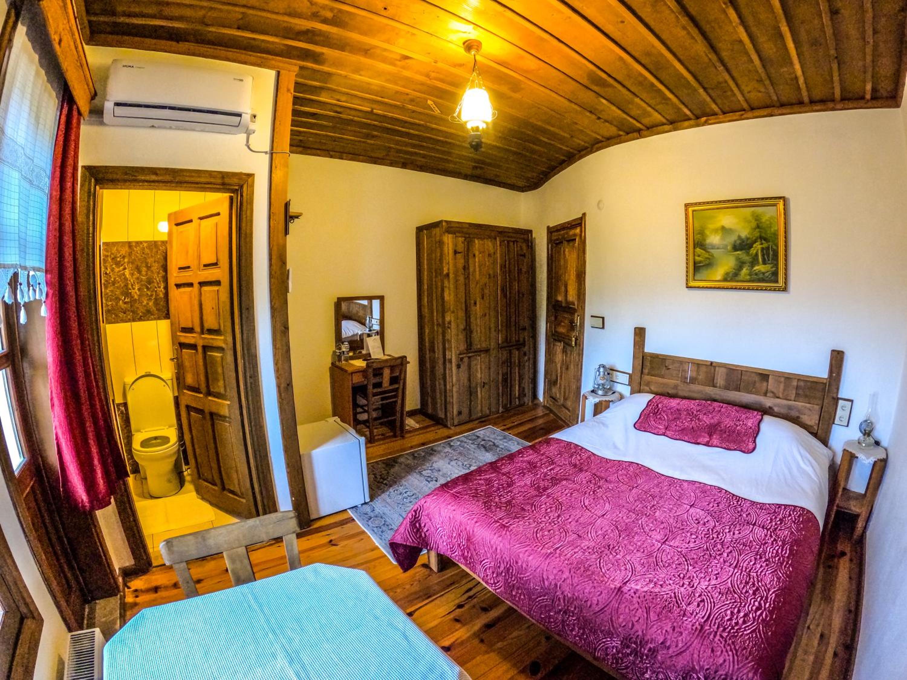 Room, Double Bed, Mountain View