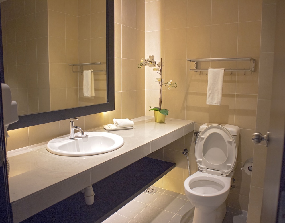 Bespoke Hotel Puchong 49/50